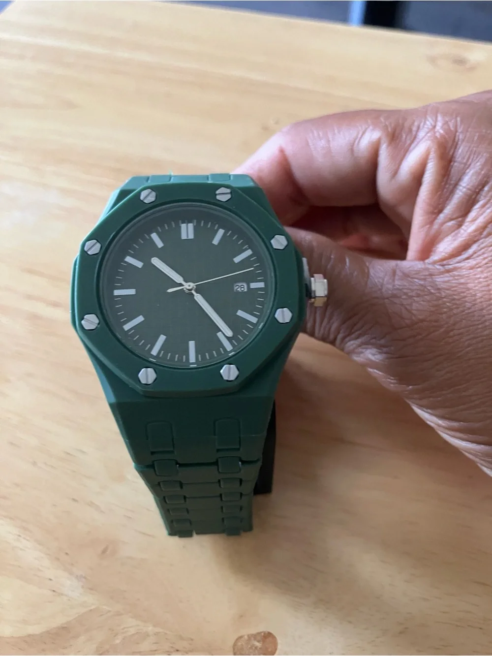 N/A stylish green